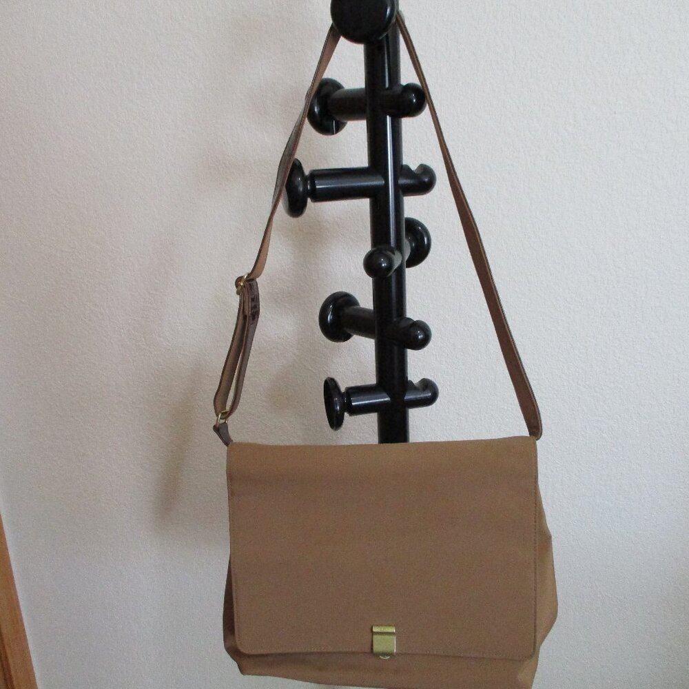 Women's Liz Claiborne Travel Bag